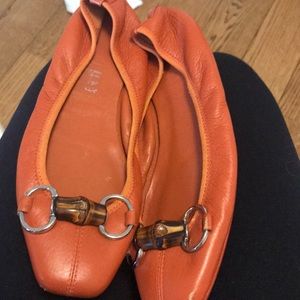 Gucci orange flats